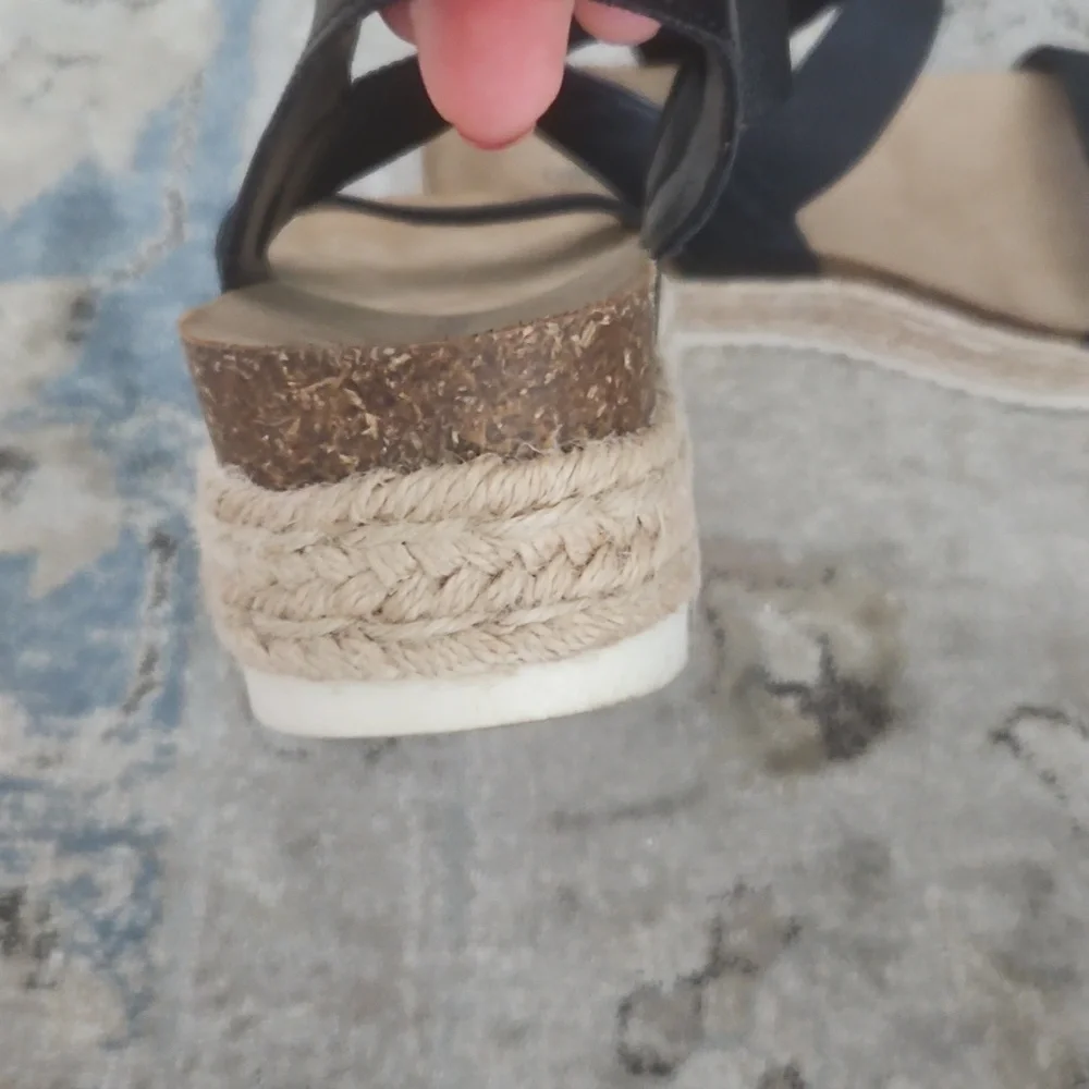 Unionbay Black Espadrille Platform Sandals